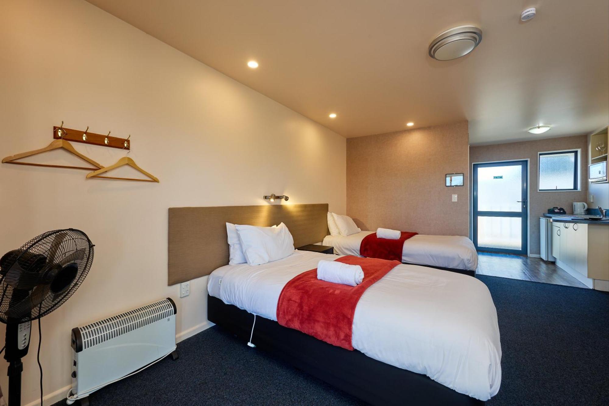 Mediterranean Motel Kaikoura Exterior photo